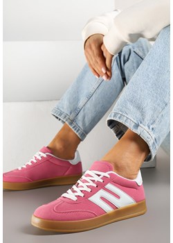 Ciemnoróżowe Sneakersy Kultowe Tenisówki Zdobione Przeszyciami Eveltewia ze sklepu renee.pl w kategorii Buty sportowe damskie - zdjęcie 178625866