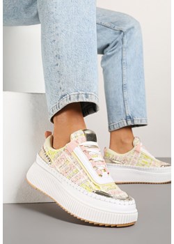 Biało-Różowe Sneakersy na Grubej Podeszwie Zdobione Tweedem i Przeszyciami Ulamoriela ze sklepu born2be.pl w kategorii Buty sportowe damskie - zdjęcie 178641565