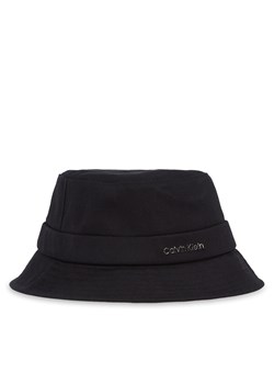 Kapelusz Calvin Klein Back Tie Bucket K60K613161 Czarny ze sklepu eobuwie.pl w kategorii Kapelusze damskie - zdjęcie 178653417