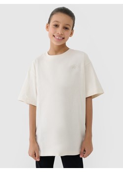Dziewczęcy t-shirt oversize 4F 4FJWSS25TTSHF1851 - beżowy ze sklepu Sportstylestory.com w kategorii Bluzki dziewczęce - zdjęcie 178657229