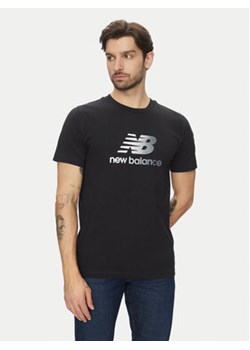 New Balance T-Shirt Essentials MT51503 Czarny Regular Fit ze sklepu MODIVO w kategorii T-shirty męskie - zdjęcie 178665906