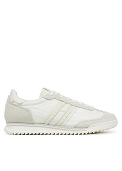 Sneakersy Tommy Jeans Tjm Retro Runner Cleated EM0EM01527 Biały ze sklepu eobuwie.pl w kategorii Buty sportowe męskie - zdjęcie 178669726