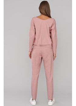 Karina komplet dresowy długie spodnie, długie rękawy, Kolor róż pudrowy, Rozmiar XL, Italian Fashion ze sklepu Intymna w kategorii Komplety i garnitury damskie - zdjęcie 178669979