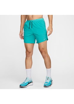 Męskie spodenki do biegania z wszytą bielizną 18 cm Nike Dri-FIT Stride - Zieleń ze sklepu Nike poland w kategorii Spodenki męskie - zdjęcie 178689367