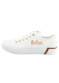 Buty Trampki Lee Cooper LCW-25-31-3428L Białe ze sklepu ButyModne.pl w kategorii Trampki damskie - zdjęcie 178690998