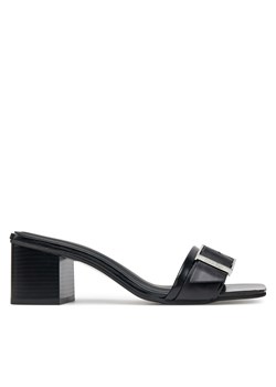 Klapki Calvin Klein Heel Mule 50 W/Buckle - Lth HW0HW02478 Czarny ze sklepu eobuwie.pl w kategorii Klapki damskie - zdjęcie 178692128