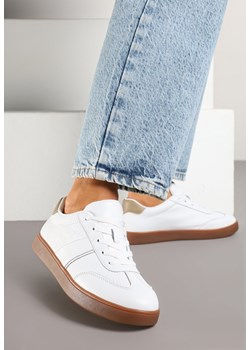 Białe Skórzane Sneakersy Ozdobione Przeszyciami Tillita ze sklepu born2be.pl w kategorii Buty sportowe damskie - zdjęcie 178696639