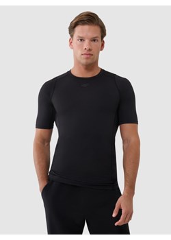 Męska koszulka treningowa 4F 4FWSS25TFTSM1218 - czarna ze sklepu Sportstylestory.com w kategorii T-shirty męskie - zdjęcie 178725758