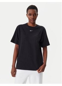 Nike T-Shirt FD4149 Czarny Loose Fit ze sklepu MODIVO w kategorii Bluzki damskie - zdjęcie 178770126