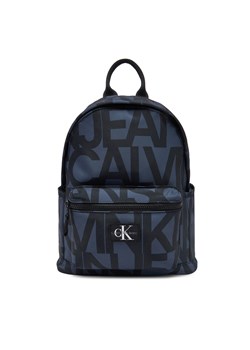 Plecak Calvin Klein Jeans Backpack Logo Aop IU0IU00693 Granatowy ze sklepu eobuwie.pl w kategorii Plecaki - zdjęcie 178782356