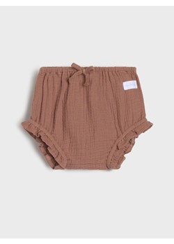Sinsay - Szorty z muślinowej bawełny z ozobną kokardką - brązowy ze sklepu Sinsay w kategorii Majtki dziecięce - zdjęcie 178801859