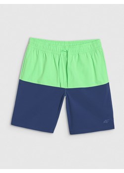 Męskie spodenki plażowe 4F 4FWSS25UBDSM135 - zielone ze sklepu Sportstylestory.com w kategorii Kąpielówki - zdjęcie 178810076