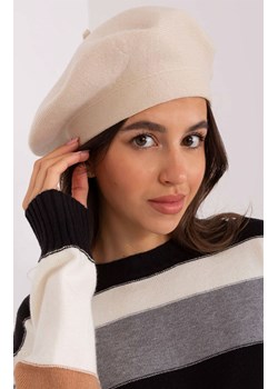 Jasnobeżowy beret damski AT-CZ-231305.82P, Kolor jasnobeżowy, Rozmiar uniwersalny, WOOL FASHION ITALIA ze sklepu Primodo w kategorii Czapki zimowe damskie - zdjęcie 178878855