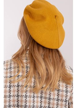 Beret damski musztardowy AT-CZ-231305.85P, Kolor musztardowy, Rozmiar uniwersalny, WOOL FASHION ITALIA ze sklepu Primodo w kategorii Czapki zimowe damskie - zdjęcie 178878869