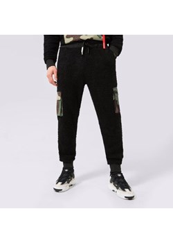 SPRAYGROUND SPODNIE TEDDY POCKET PANTS BLACK ze sklepu Sizeer w kategorii Spodnie męskie - zdjęcie 178902727