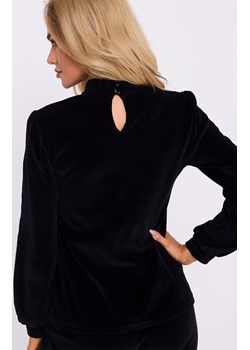 Welurowa bluzka z dekoltem typu halter neck czarna M831, Kolor czarny, Rozmiar L, MOE ze sklepu Intymna w kategorii Bluzki damskie - zdjęcie 178916156