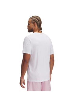 Męski t-shirt z nadrukiem Under Armour UA Gl Foundation Update SS - biały ze sklepu Sportstylestory.com w kategorii T-shirty męskie - zdjęcie 178945398