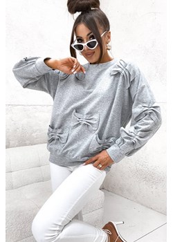 BLUZA Z OZDOBNYMI KOKARDAMI- SZARA ze sklepu olika.com.pl w kategorii Bluzy damskie - zdjęcie 178958085