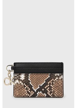 ETUI NA KARTY CALVIN KLEIN PCA1101 ze sklepu olika.com.pl w kategorii Etui - zdjęcie 178970027