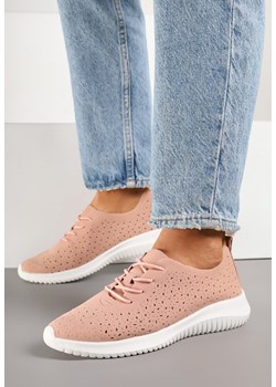 Różowe Sneakersy z Ażurową Cholewką Grellio ze sklepu born2be.pl w kategorii Buty sportowe damskie - zdjęcie 178975636