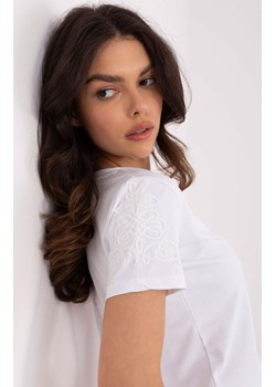 Biały bawełniany t-shirt damski z haftem RV-TS-A518.55, Kolor biały, Rozmiar S, Relevance ze sklepu Intymna w kategorii Bluzki damskie - zdjęcie 178984059