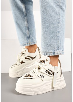 Beżowo-Panterkowe Streetwearowe Sneakersy na Platformie z Brokatem i Aplikacjami Maivessa ze sklepu born2be.pl w kategorii Buty sportowe damskie - zdjęcie 179001197