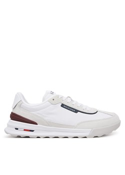 Sneakersy Tommy Hilfiger Retro Runner Seasonal FM0FM05425 Biały ze sklepu eobuwie.pl w kategorii Buty sportowe męskie - zdjęcie 179012465