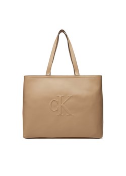 Torebka Calvin Klein Jeans Sculpted Slim Tote34 LV04K3070G Beżowy ze sklepu eobuwie.pl w kategorii Torby Shopper bag - zdjęcie 179012577