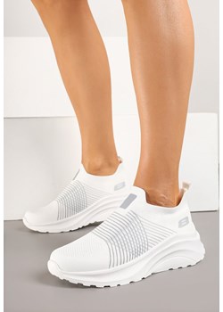 Biało-Szare Buty Sportowe Sneakersy Grubej Podeszwie z Tłoczeniem i Siateczkową Cholewką Puvorea ze sklepu born2be.pl w kategorii Buty sportowe damskie - zdjęcie 179020168