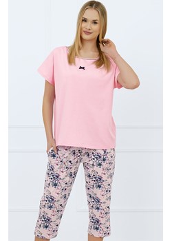 Piżama damska ze spodniami 3/4 Toliana, Kolor różowy-wzór, Rozmiar S, Italian Fashion - id: 197479 - marki Italian Fashion - 179031786 Piżama damska ze spodniami 3/4 Toliana, Kolor różowy-wzór, Rozmiar S, Italian Fashion ze sklepu Intymna w kategorii Piżamy damskie - zdjęcie 179031786