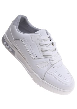 Białe sznurowane męskie sneakersy /E4-3 16821 T289/ ze sklepu Pantofelek24.pl w kategorii Trampki męskie - zdjęcie 179046316