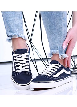Granatowe trampki materiałowe tenisówki sznurowane /C3-2 15567 T341/ ze sklepu Pantofelek24.pl w kategorii Trampki damskie - zdjęcie 179051597