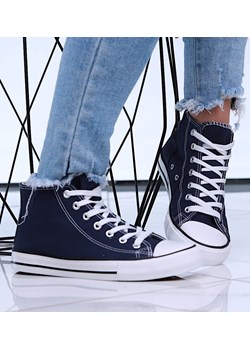 Wiązane wysokie granatowe trampki z tkaniny /G1-1 15909 G158/ ze sklepu Pantofelek24.pl w kategorii Trampki damskie - zdjęcie 179052845