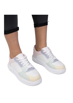 Biało-niebieskie sportowe sneakersy z ekoskóry białe ze sklepu ButyModne.pl w kategorii Buty sportowe damskie - zdjęcie 179067518