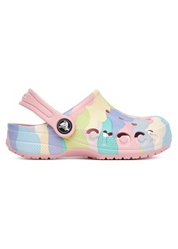 Klapki basenowe Crocs BAYA SEASONAL PRINTED CG K 209728-606 ze sklepu ccc.eu w kategorii Klapki dziecięce - zdjęcie 179111058