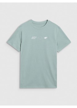 Męski t-shirt z nadrukiem 4F 4FRSS25TTSHM2847 - miętowy ze sklepu Sportstylestory.com w kategorii T-shirty męskie - zdjęcie 179127838