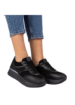 Czarne sneakersy damskie na platformie z cyrkoniami ze sklepu ButyModne.pl w kategorii Buty sportowe damskie - zdjęcie 179134247
