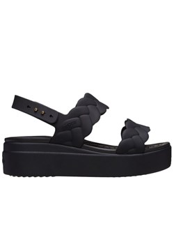 Klapki Crocs Brooklyn Woven Low Wedge 209977-060 - czarne ze sklepu streetstyle24.pl w kategorii Klapki damskie - zdjęcie 179155839