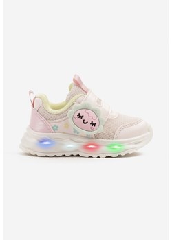 Różowe Buty Sportowe Sneakersy z Aplikacjami 3D i Lampkami LED Seneseta ze sklepu born2be.pl w kategorii Buty sportowe dziecięce - zdjęcie 179193516