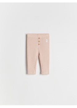 Reserved - Dzianinowe legginsy w prążek - pastelowy róż ze sklepu Reserved w kategorii Odzież dla niemowląt - zdjęcie 179211438