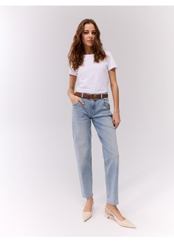 Mohito - Jeansy boyfriend - niebieski ze sklepu Mohito w kategorii Jeansy damskie - zdjęcie 179221305