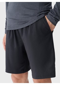 Męskie spodenki treningowe 4F 4FWSS25TFSHM0911 - czarne ze sklepu Sportstylestory.com w kategorii Spodenki męskie - zdjęcie 179232147