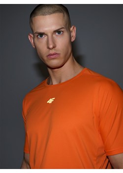 Męska koszulka kolarska 4F 4FWSS25TFTSM1434 - pomarańczowa ze sklepu Sportstylestory.com w kategorii T-shirty męskie - zdjęcie 179257276