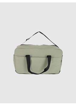 Torba treningowa 4F 4FWSS25ATBAU017 - oliwkowa ze sklepu Sportstylestory.com w kategorii Torby sportowe - zdjęcie 179257945