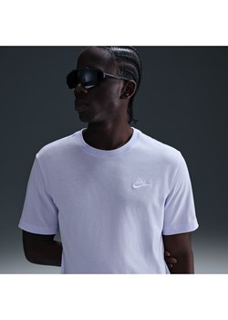 T-shirt męski Nike Sportswear Club - Fiolet ze sklepu Nike poland w kategorii T-shirty męskie - zdjęcie 179308549