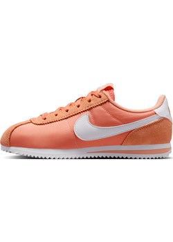 Buty dla dużych dzieci Nike Cortez Textile - Pomarańczowy ze sklepu Nike poland w kategorii Buty sportowe dziecięce - zdjęcie 179308577