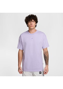 T-shirt męski Nike Sportswear Premium Essentials - Fiolet ze sklepu Nike poland w kategorii T-shirty męskie - zdjęcie 179309008