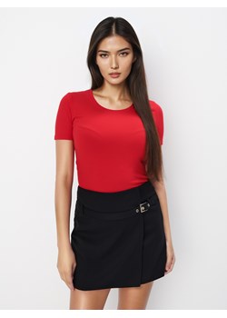 Mohito - Czerwony t-shirt z wiskozą - czerwony ze sklepu Mohito w kategorii Bluzki damskie - zdjęcie 179320876