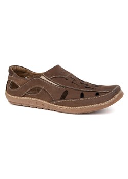 Buty męskie wsuwane przewiewne 204L ciemno brązowe ze sklepu butyolivier w kategorii Półbuty męskie - zdjęcie 179364458