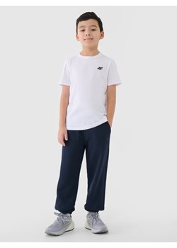 Chłopięcy t-shirt basic 4F 4FJWSS25TTSHM2178 - biały ze sklepu Sportstylestory.com w kategorii T-shirty chłopięce - zdjęcie 179376686